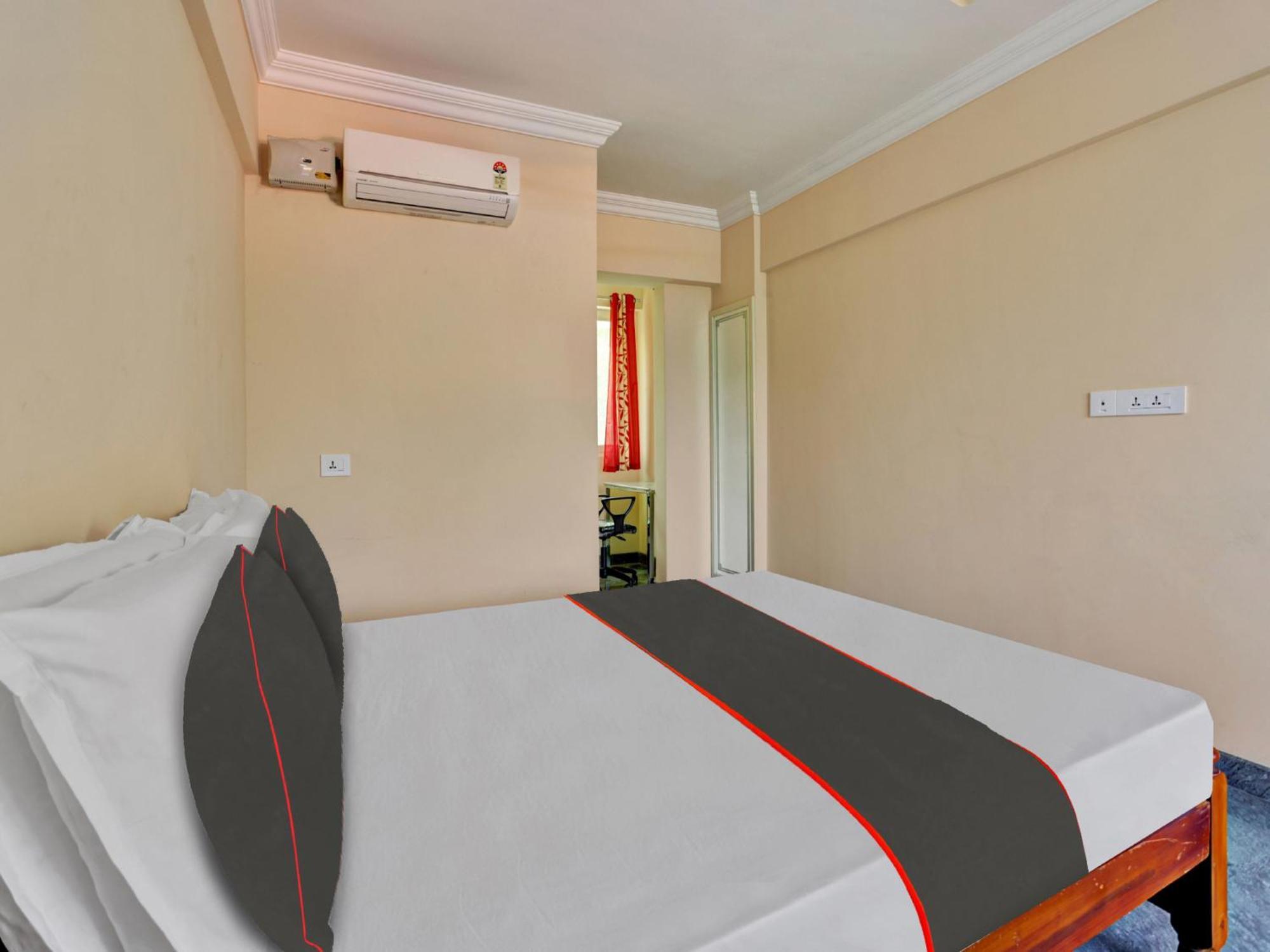 Family Castle Hotel Thiruvananthapuram Buitenkant foto