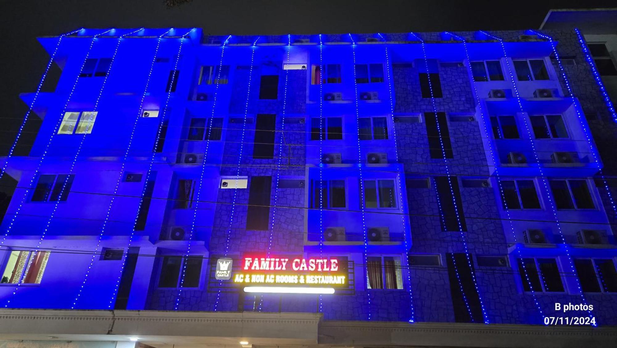 Family Castle Hotel Thiruvananthapuram Buitenkant foto
